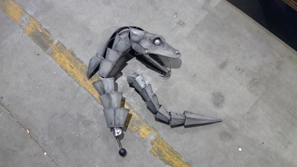 (MONTREUIL) Sculpture Cobra