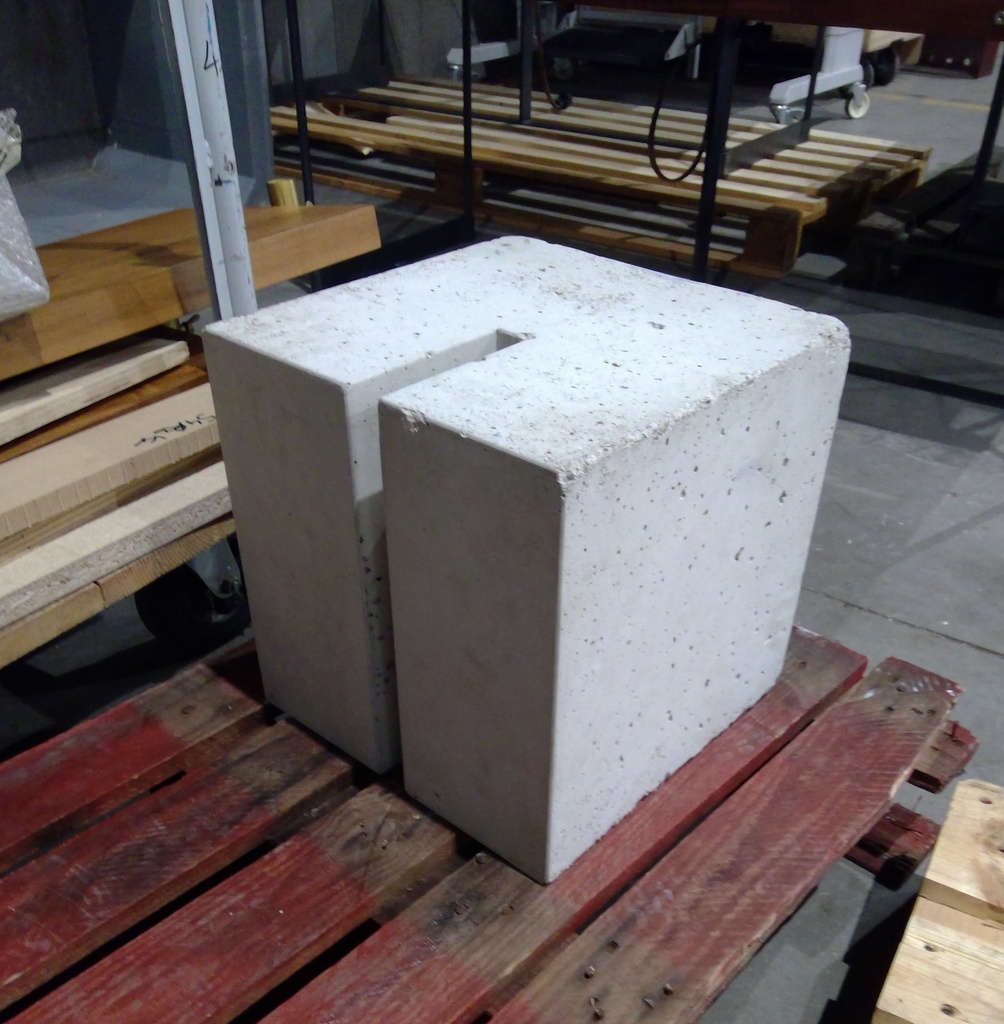 (MONTREUIL) Bloc de pierre 100 KG