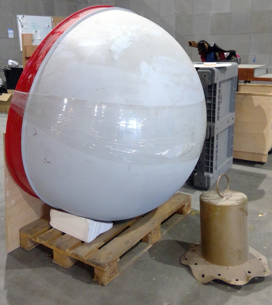 (MONTREUIL) Boule de Noël XXL