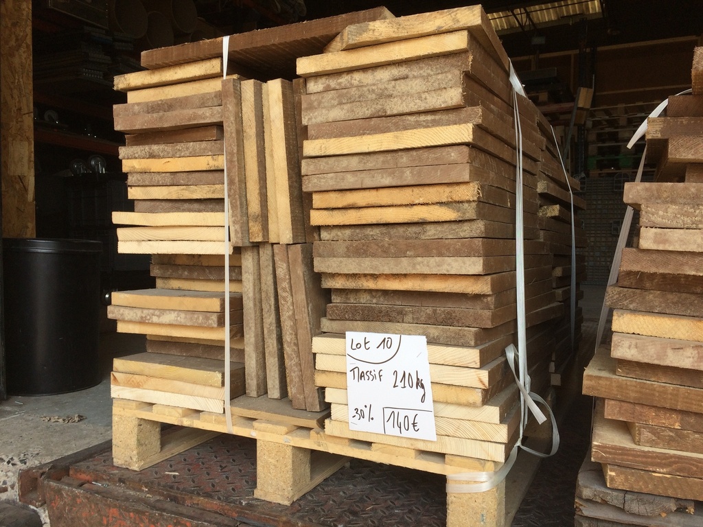 (PANTIN) Lot de planche de bois massif, largeur 30cm, longueur variable (petites) [L10]