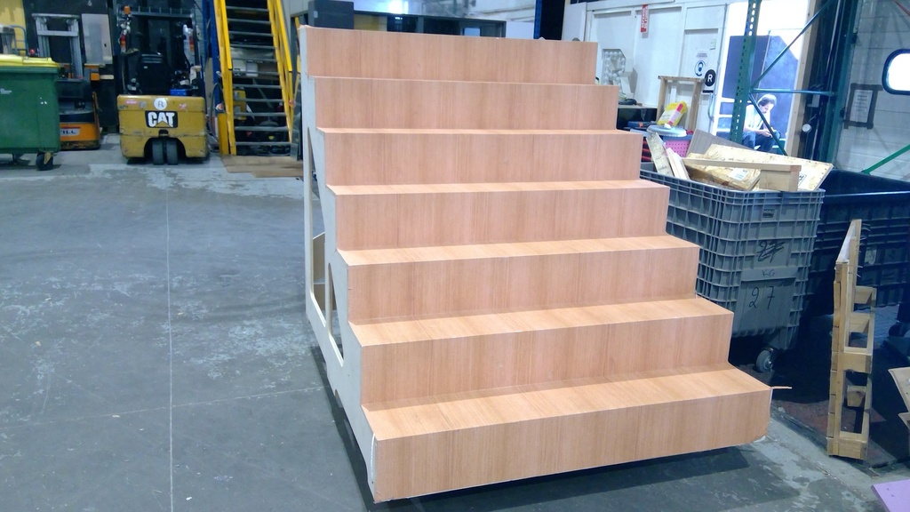 (MONTREUIL) Grand escalier CP 230621