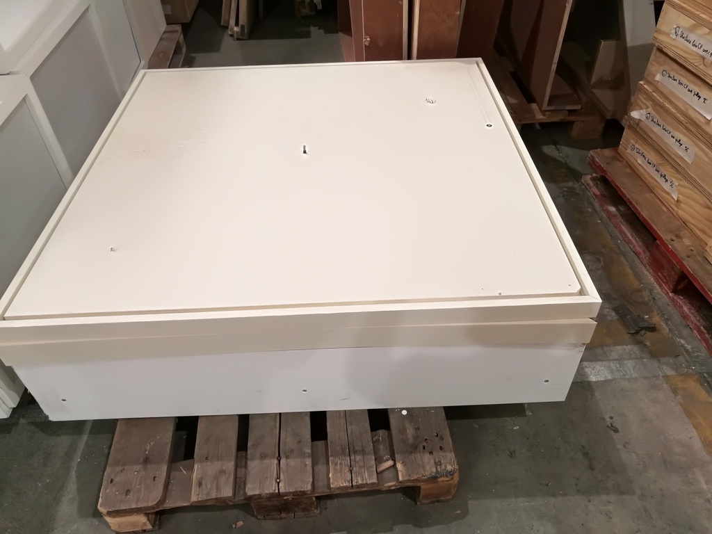 (MONTREUIL) Mobilier bois carré blanc