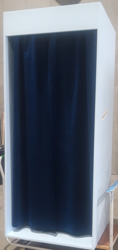 (MONTREUIL) Cabine Bleue