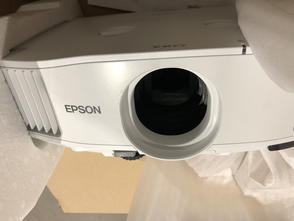 (MONTREUIL) Vidéoprojecteur