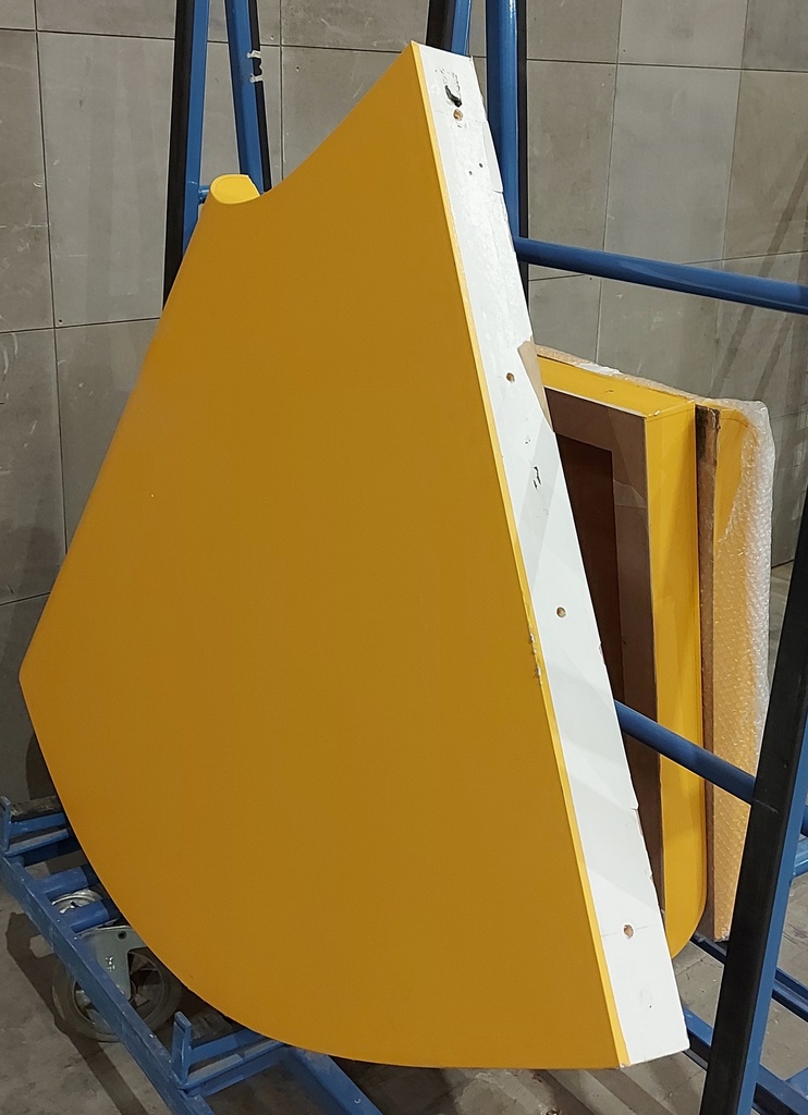 (MONTREUIL) Socle V Jaune 15€