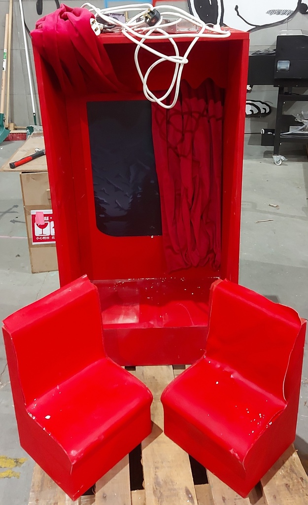 (MONTREUIL) Décor Théâtre Rouge