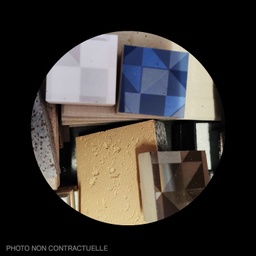 (PANTIN) Echantillons Carrelage au KG