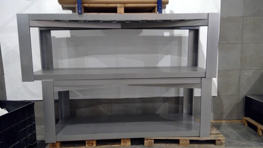 (MONTREUIL) Table inox - 50 €