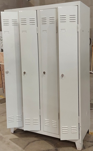 (MONTREUIL) Casiers vestiaire 30€