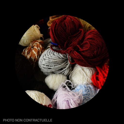 (SUD) Pelotes et Echeveaux au KG (Laines / Fibres Naturelles et Synthétiques)